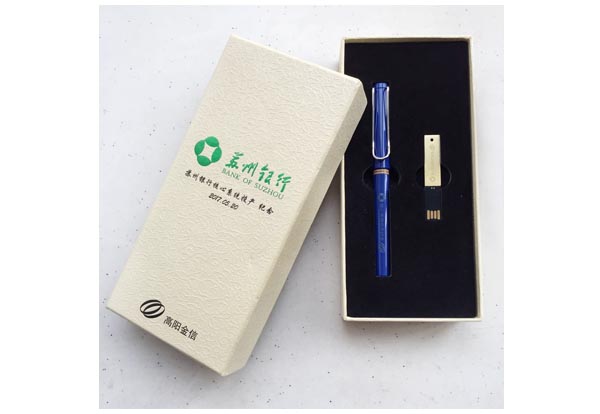 商務(wù)禮品定制--蘇州銀行禮品定制-德國(guó)凌美筆+16GU盤(pán)