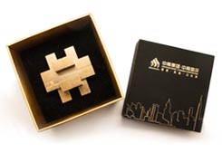 房地產(chǎn)禮品-中南房地產(chǎn)30周年禮品-魯班鎖禮品定制案例